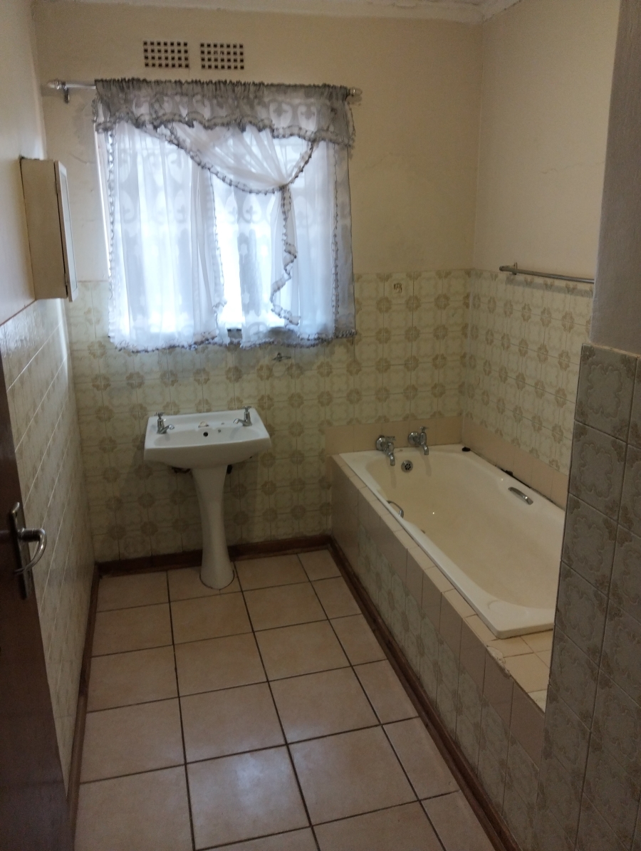 3 Bedroom Property for Sale in Riebeeckstad Free State